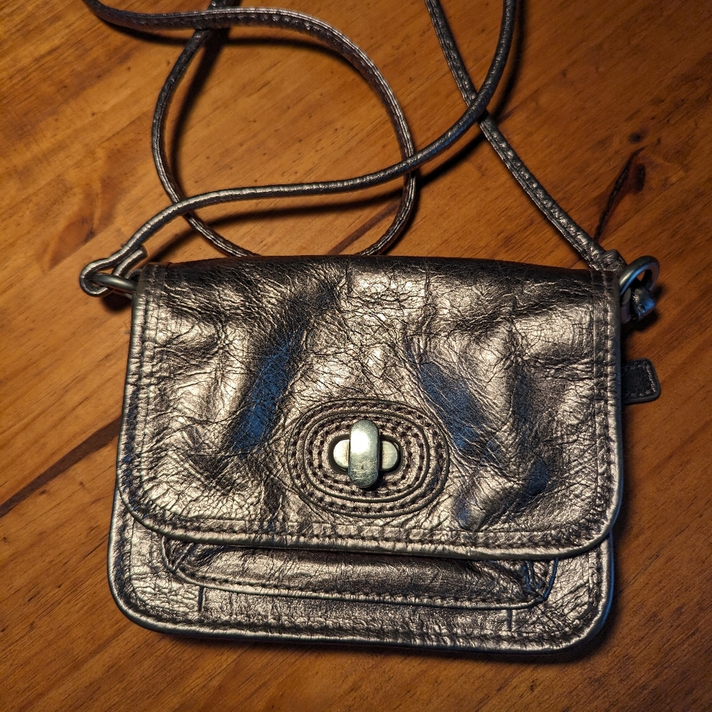 Fossil Leather Turnlock Crossbody Bag. Genuine leather. Rose Gold. Mini